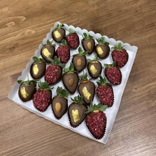 Клубника в шоколаде (20шт)