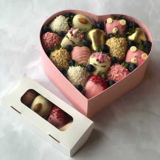 Клубника в шоколаде в сердце 28