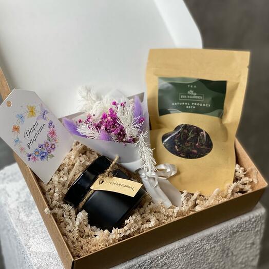 Подарочный набор чай букетик свеча «Любящее сердце»💗