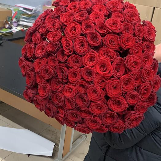 Букет из 101 местной розы