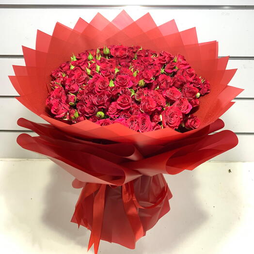 Red Spray Roses Bouquet