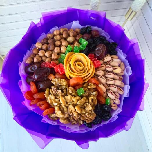 Букет из сухофруктов