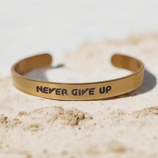 Браслет из стали с гравировкой "Никогда не сдавайся",  "NEVER GIVE UP" другу, подруге