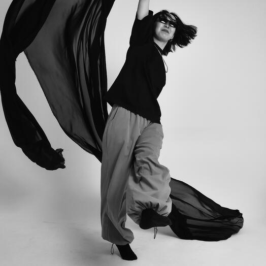 Женская фотосессия в фотостудии без фотографа