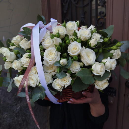 Корзина с цветами