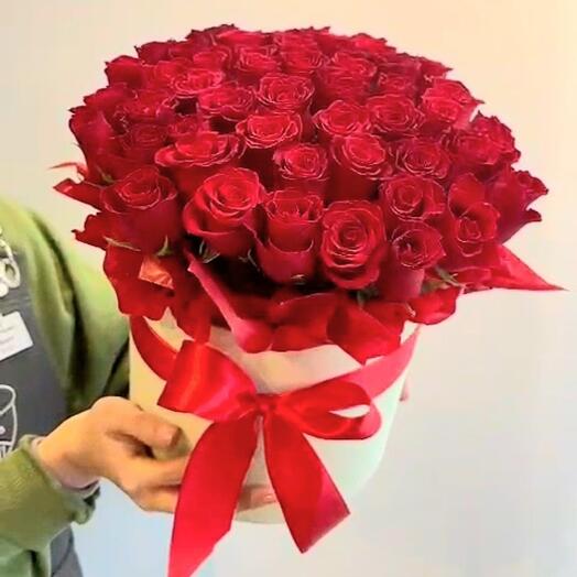 -20%АКЦИЯ🌹Композиция в шляпной коробке 51 роза/Розы Кения/роза кенийская/Цветы в Уфе/Цветы Уфа/Доставка цветов Уфа