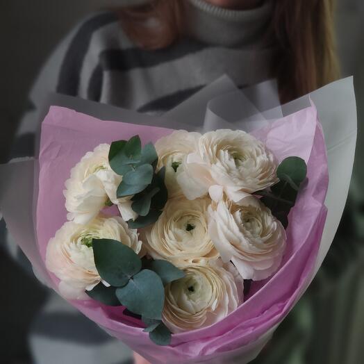 Ранункулус Solo7 с эвкалиптом