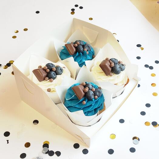 4 cupcakes de arándanos y chocolate
