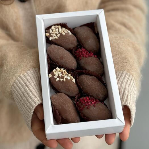 Финики в шоколаде 8шт