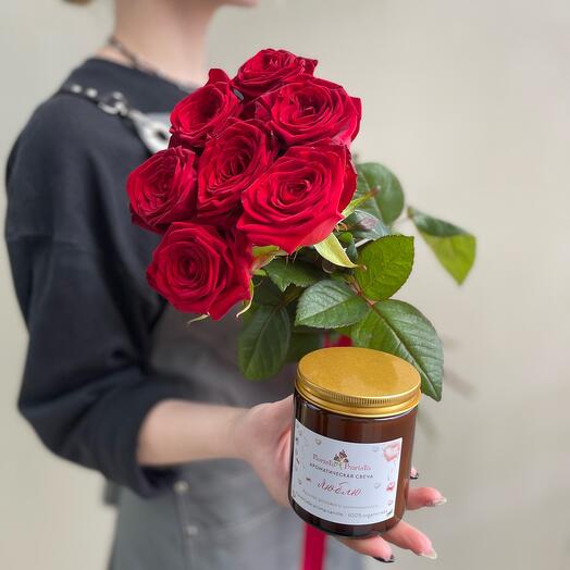 Set of 7 red roses and a large "Love" scented candle