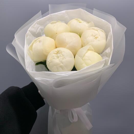 White peonies 7pcs