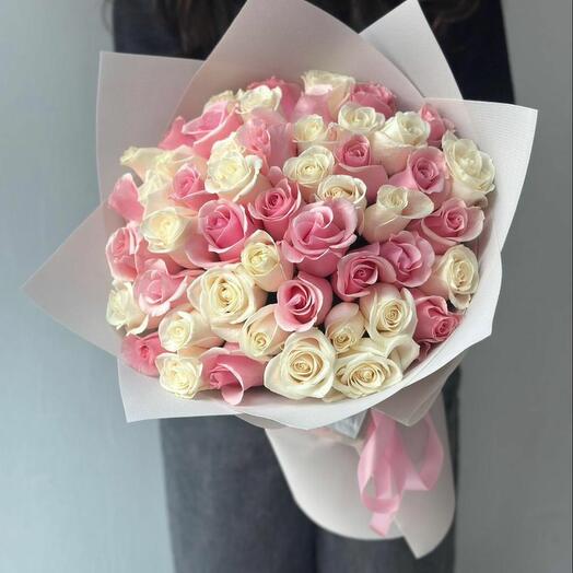 51 Голландских роз в премиальном оформлении