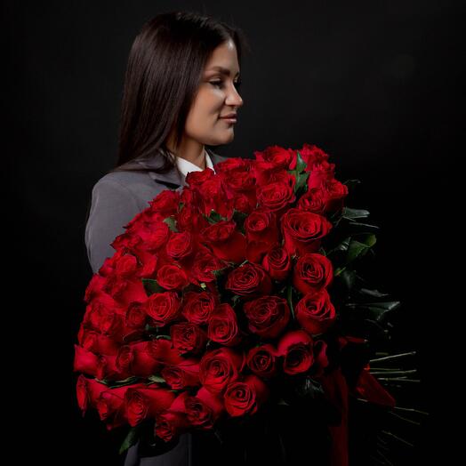 75 красных роз
