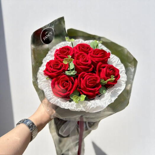 Kore Stili Kırmızı Kadife Gul Buketi – Fancy Flower Tasarımı