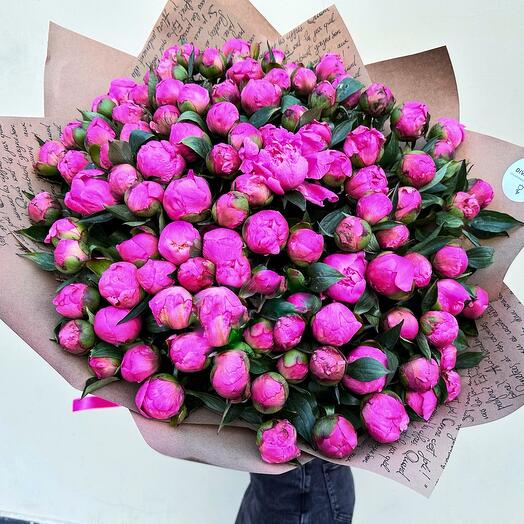 Пионы фуксия букет 151шт «Grand Love»