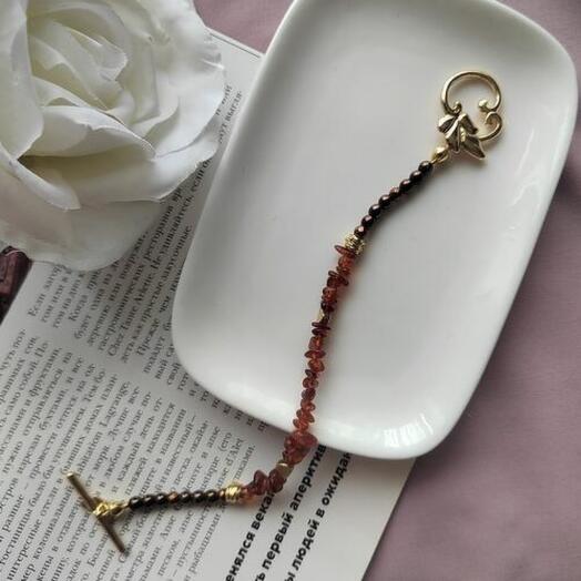 Браслет из янтаря и гематита