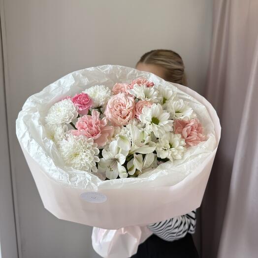 Букет сборный в розовом оформлении🌸
