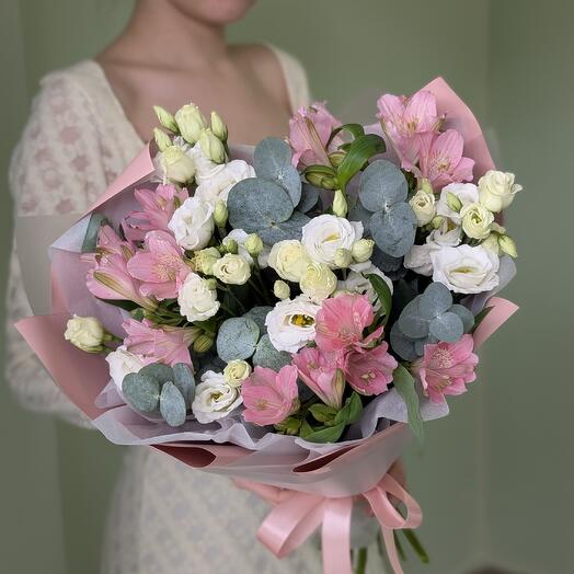 Стойкий букет из альстромерии и эустомы 🌸