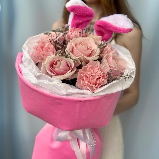 Букет «Зая»💕Розы,диантусы