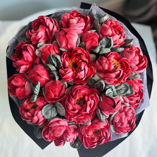 Букет пионов Неотразимый