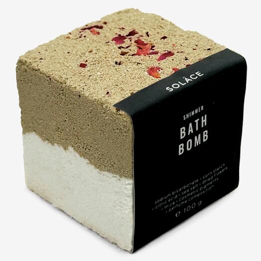 SOLACE Бомбочка для ванны "Зеленый чай" с солью, шиммером и сухоцветами