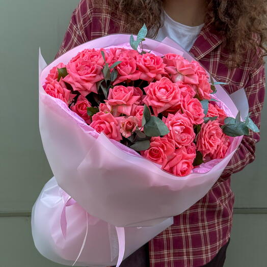 Букет из розовой кустовой розы L  + сладкий подарок 🎁