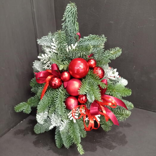 Декоративная ёлочка из нобилиса