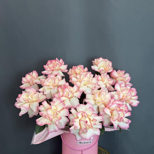 Цветы в коробке