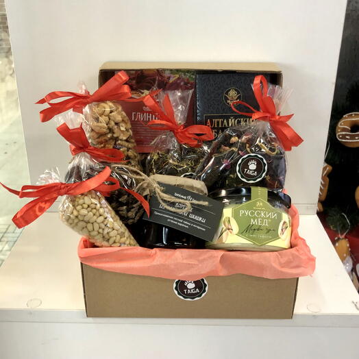 Подарочный короб ,, Дары Алтая,, ️☕️🌰