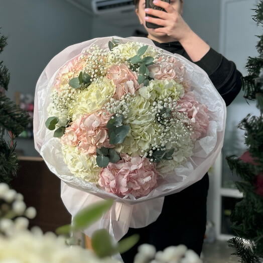 Шикарный букет с гортензиями🎀