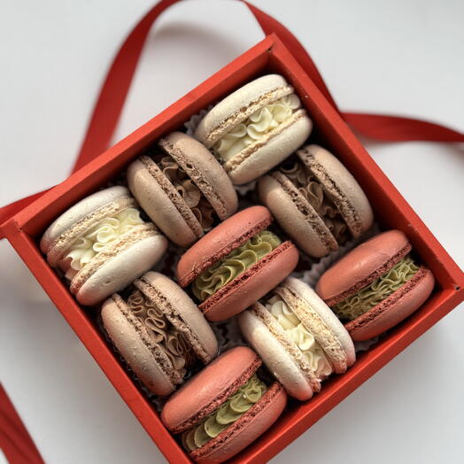 Макаронс 9 шт