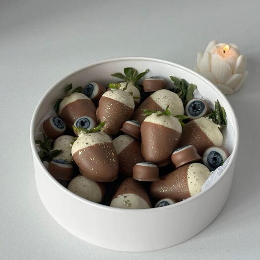 Клубника в шоколаде,двойной шоколад