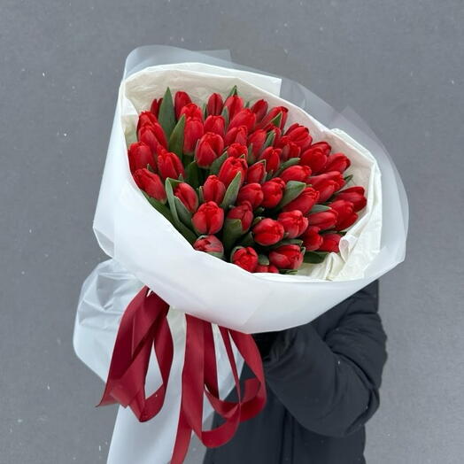 51 красный тюльпан
