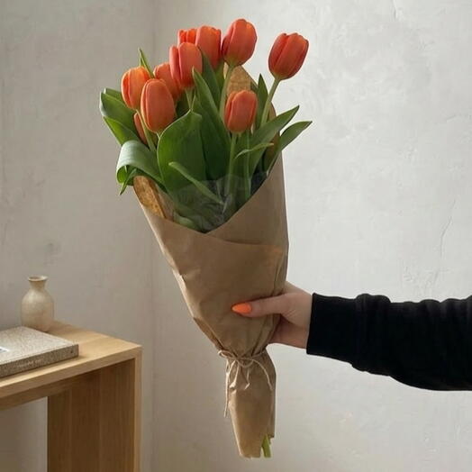 9 оранжевых тюльпанов 🧡