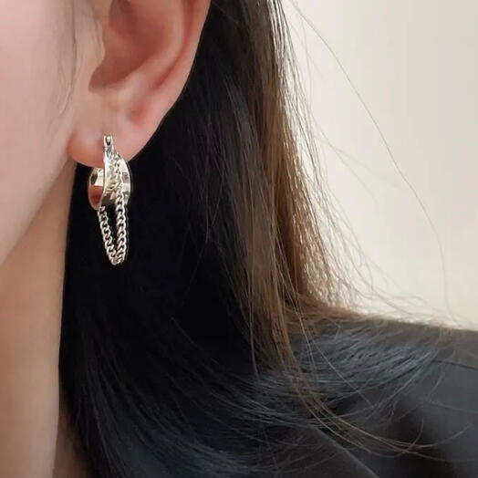 Серьги «Chain» любимой девушке / жене / маме / девушке