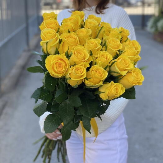 25 желтых роз Хай Еллоу 60 см