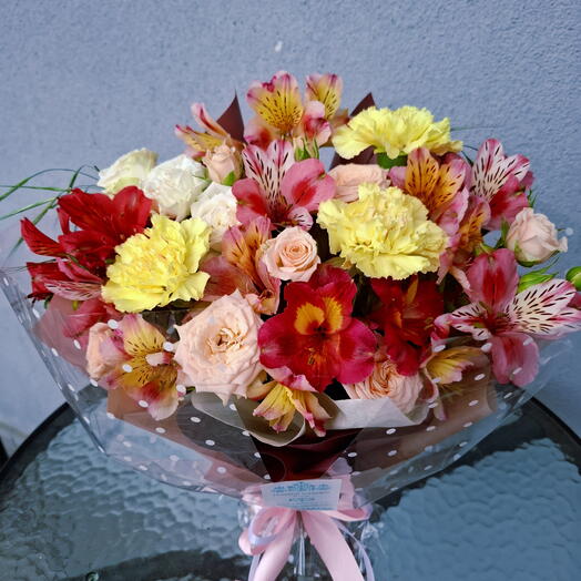 Carnations alstromeria