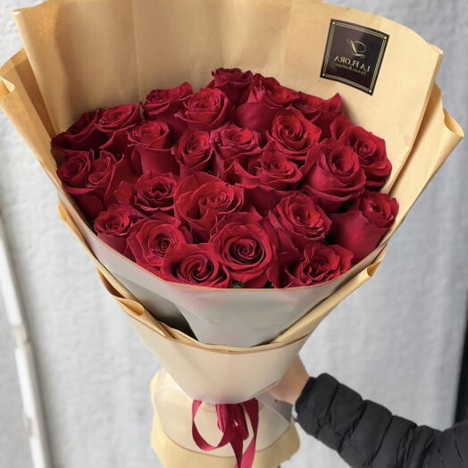 25 red roses ️