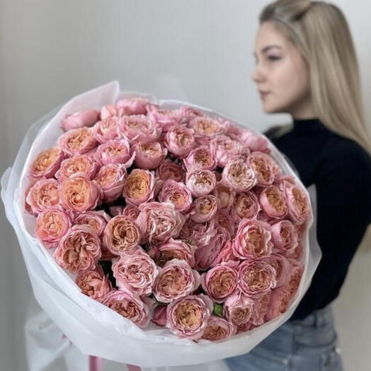 Моно букет из 25 кустовых роз Джульетта 🪷