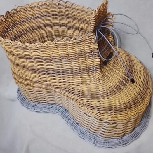 Кашпо из ротанга Башмак