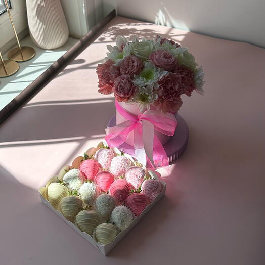 Combo set of chocolate-covered strawberries and flower arrangement