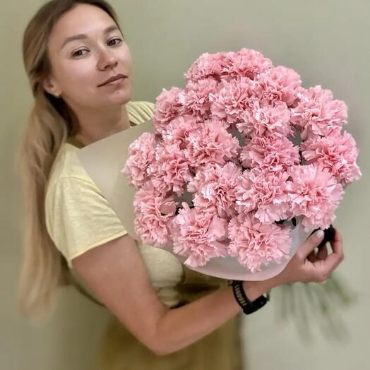 Букет из розовых диантусов (гвоздик) 15 шт