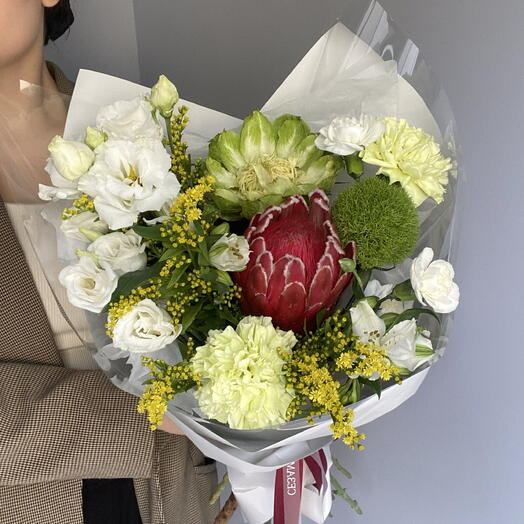Красный бархат♥️ Букет из протеи, эустомы, розы, солидаго, диантусов🤍