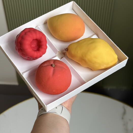 Корпусные пирожные 4 штуки