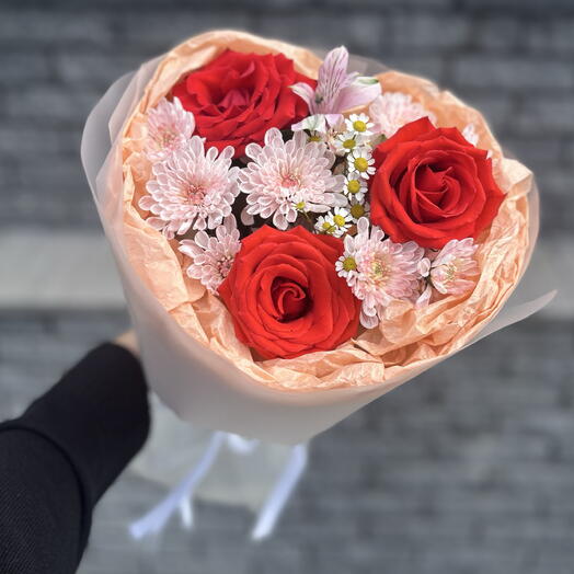Букет сердечко ♥️ 🧡 с розой и хризантемой