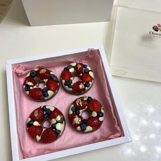 Berry Donuts