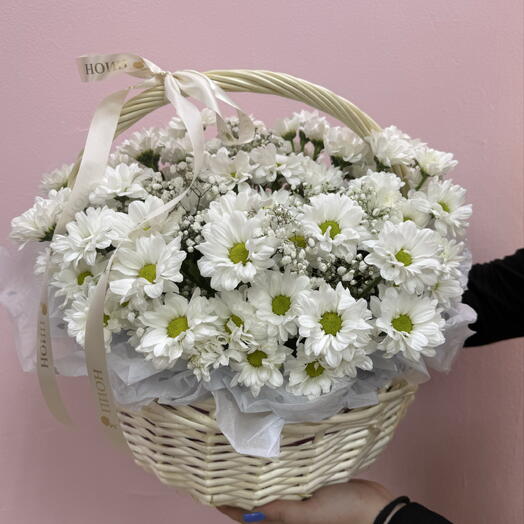 Корзина с ромашкой