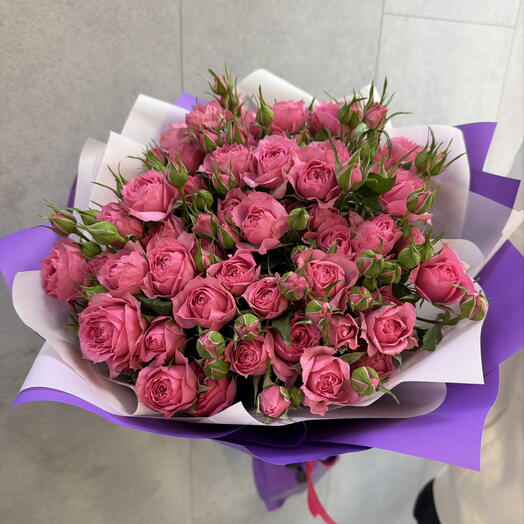 Букет из 11 кустовых роз