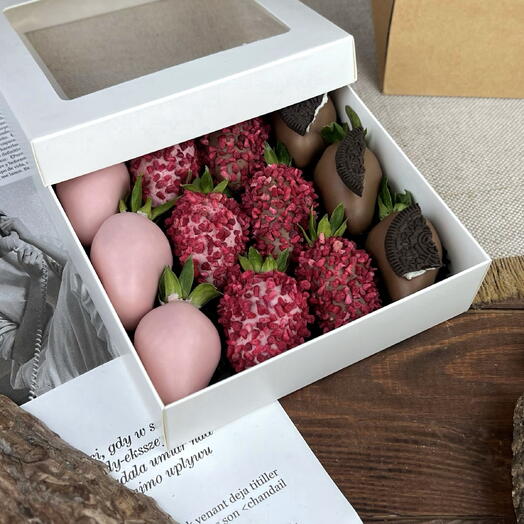 Клубника в шоколаде «Berry» 9-16 шт