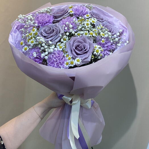 Букет с лавандовыми розами